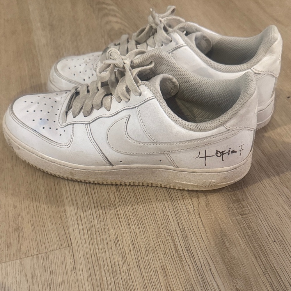 Nike White Air Force 1 Sneakers